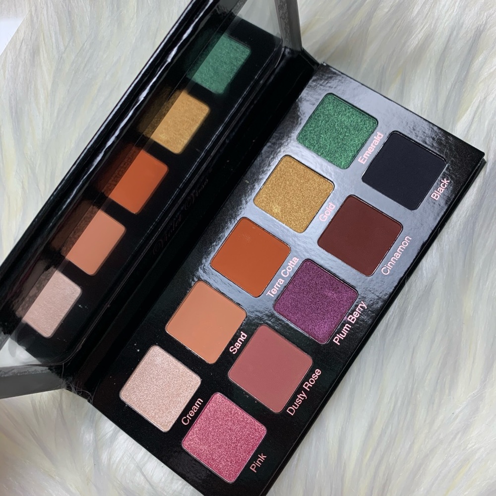 Violet Voss Essentials Eyeshadow Palette
